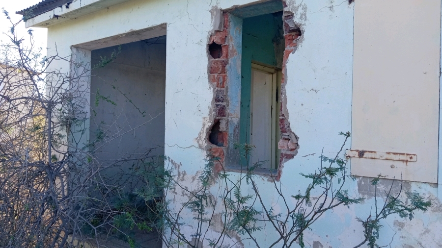 2 Bedroom Property for Sale in Aberdeen Eastern Cape